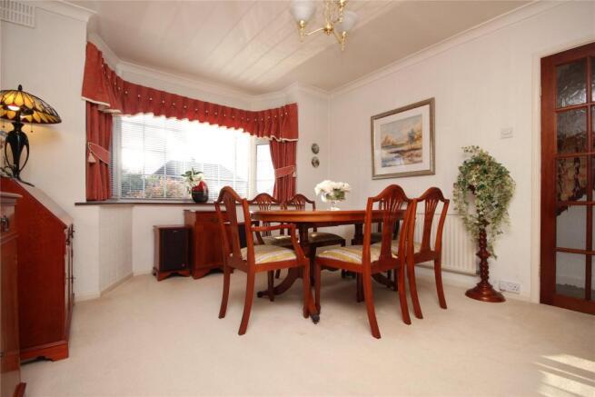 06 Dining Room