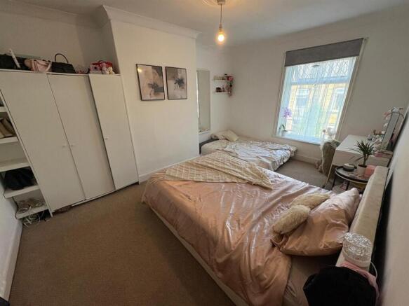 1 bed Terraced for sale Image 9