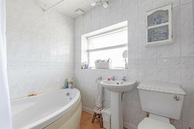Bathroom-1.jpg