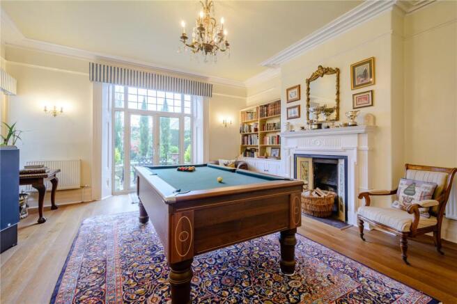 Sitting/Family Room