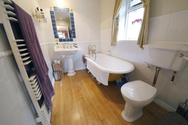 En-Suite Bathroom