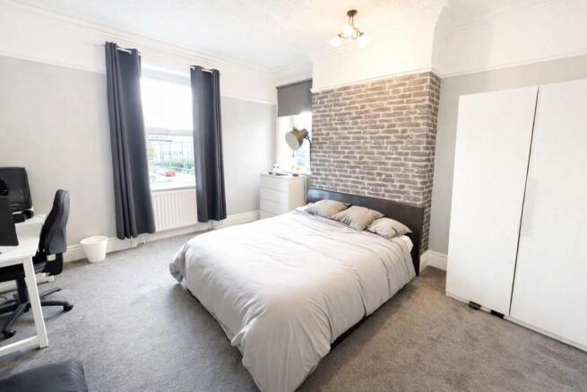 4 bed Semi-Detached for sale Image 10