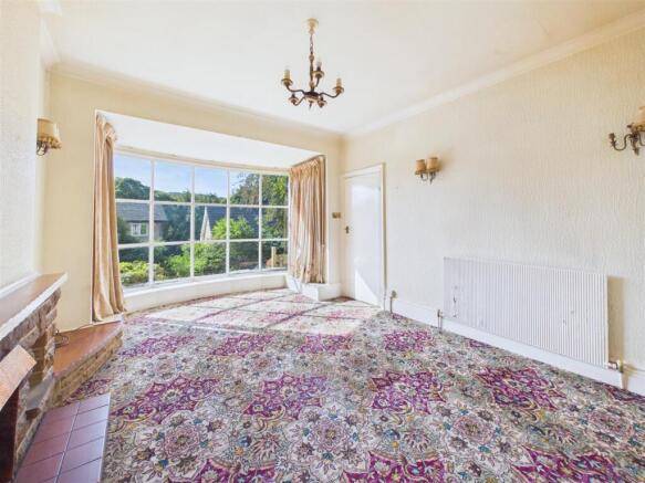 4 bed Detached for sale Image 6