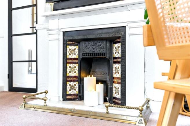 4 bed Detached for sale Image 11