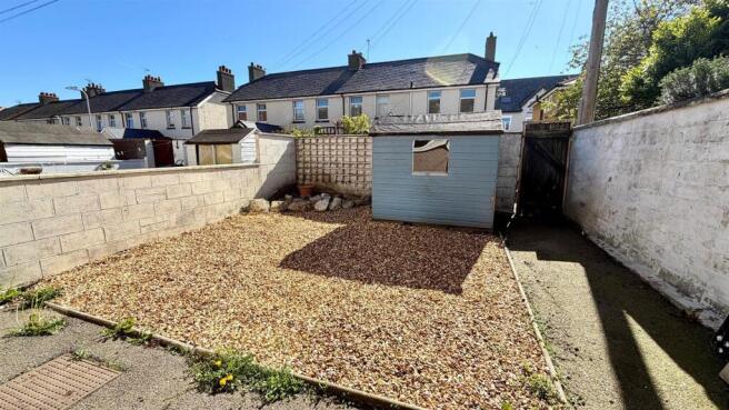 knowles road 5 rear garden.jpg