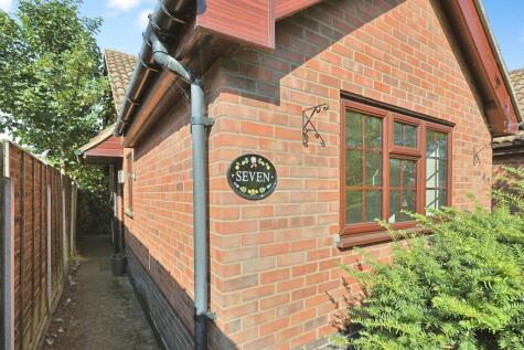 Hawthorn Close, Spixworth, Norwich