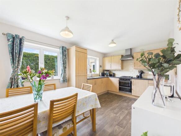 Kitchen/Dining