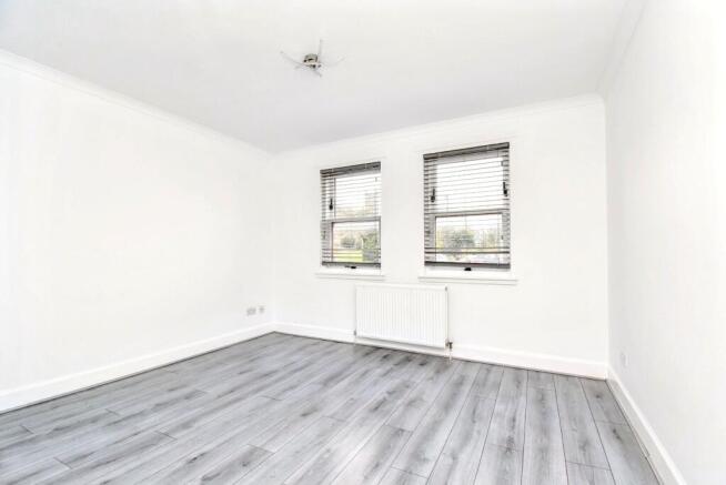 Lounge/Dining Angle 1