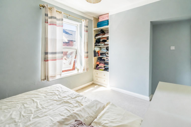 2 bed Terraced for sale Image 8