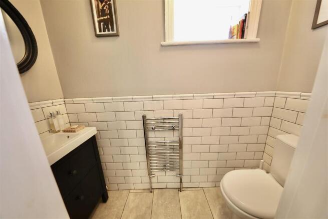 4 bed Terraced for sale Image 11