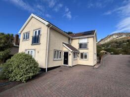 22 Kwetu, Gorwel, Llanfairfechan LL33 0DT