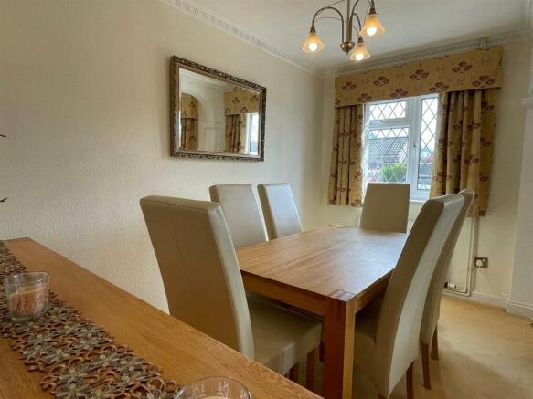 Dining Room.jpg