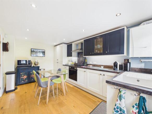 3 bed Detached for sale Image 5