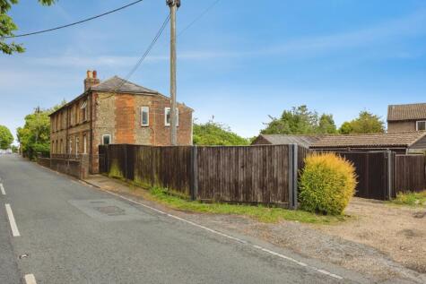 Alma Lane, FARNHAM, Surrey, GU9