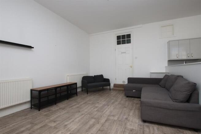 Living area.JPG