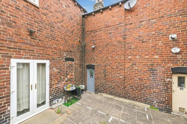 1 bed Terraced for sale Image 8