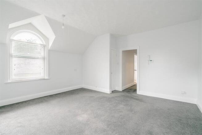 Living Room-2.jpg