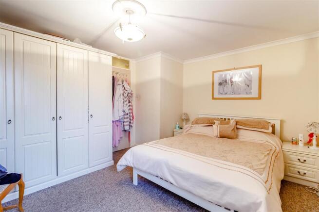 8415131-interior12.jpg