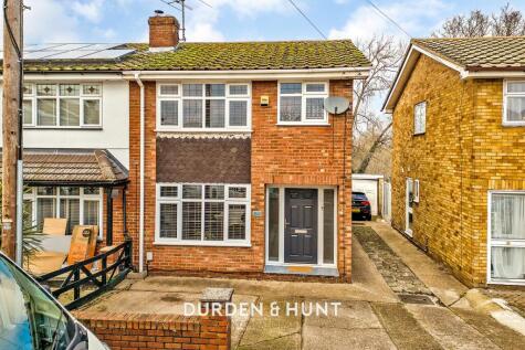 Palmerston Road, Rainham, RM13