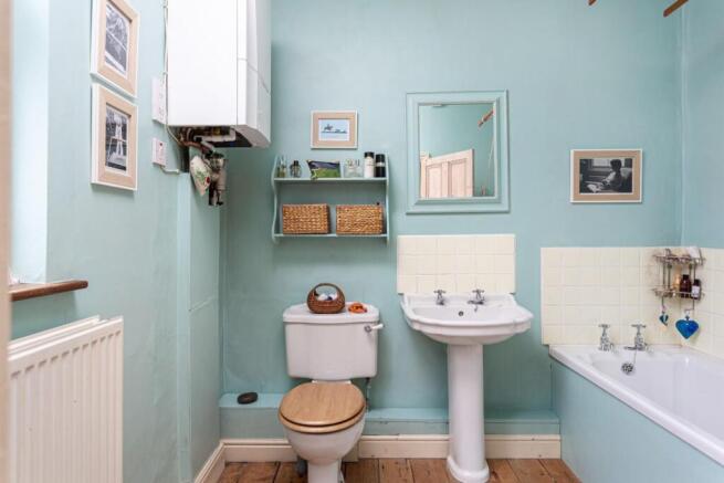 5 bed Terraced for sale Image 11