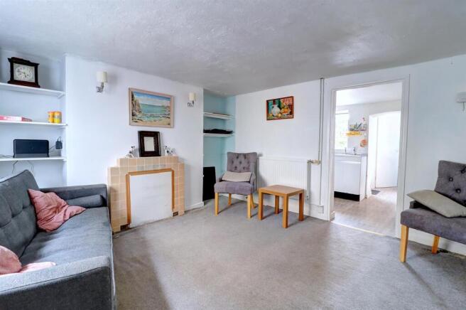 Living Room .1.jpg