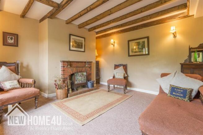 SITTING ROOM: