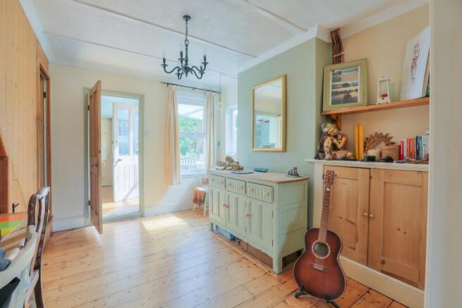 98 Lower Luton Road-
