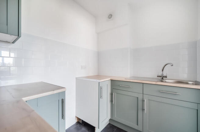 1313962-20-6851a5...