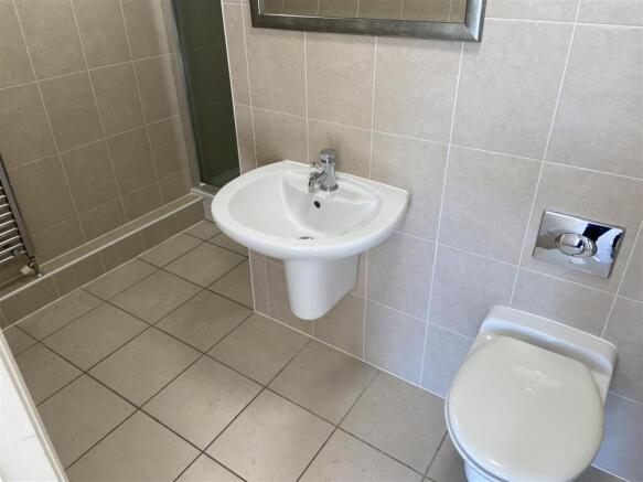 1 bed Apartment to rent Image 8