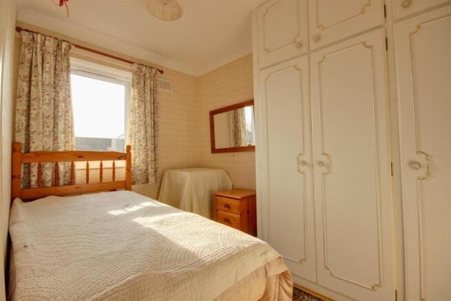 2 bed Retirement Property for sale Image 5