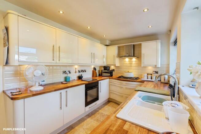 2 bed Terraced for sale Image 9