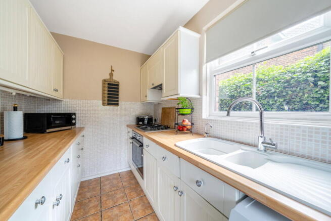 Blackness Road, Crowborough photo 4