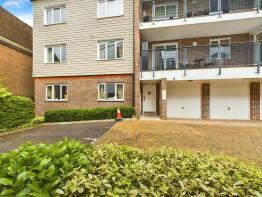 4, Bridges Place, Denne Parade, Horsham RH12 1PU
