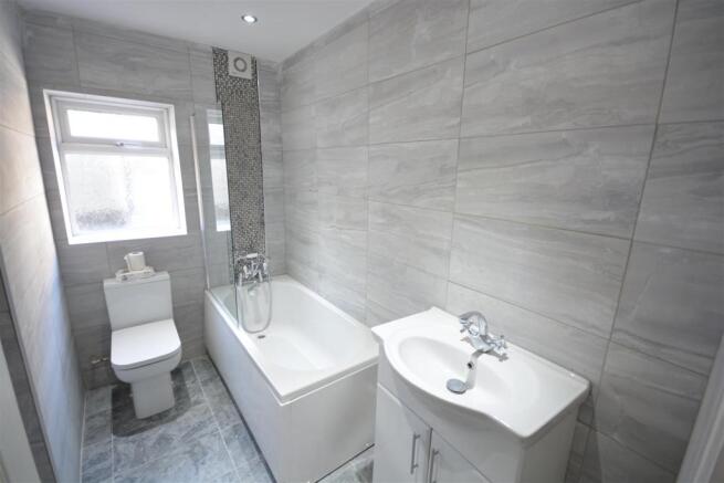 Bathroom.JPG