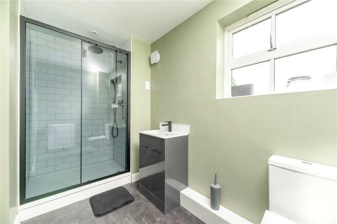 4 bed Detached for sale Image 11
