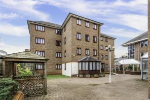 Flat 29, 30 Homewater House, Upper High Street, Epsom KT17 4QJ