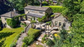 Throstle Nest, Norwood Green Hill, Norwood Green, Brighouse HX3 8QX