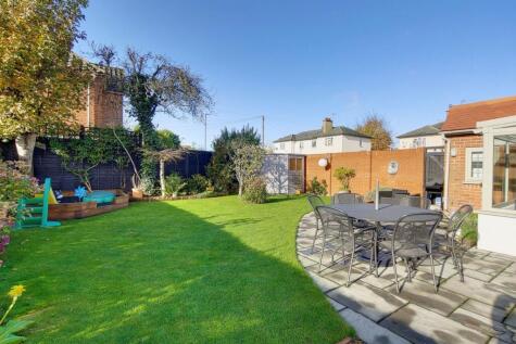 Bridle Road, Maidenhead, SL6