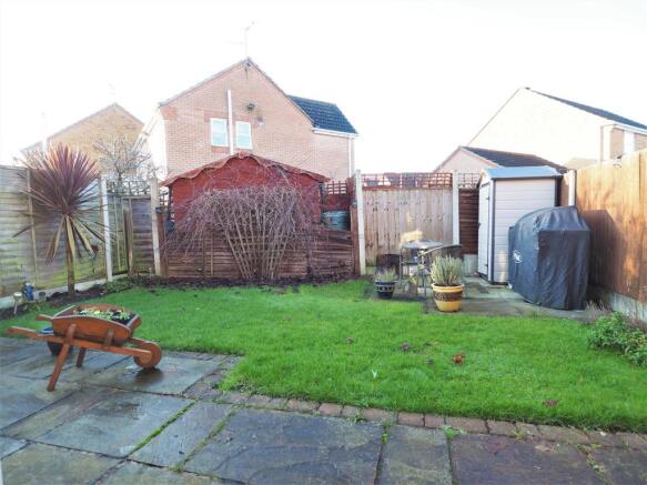 Enclosed Rear Garden 772