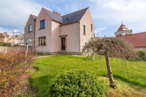 12 St Gerardines Road, Lossiemouth, IV31 6JY