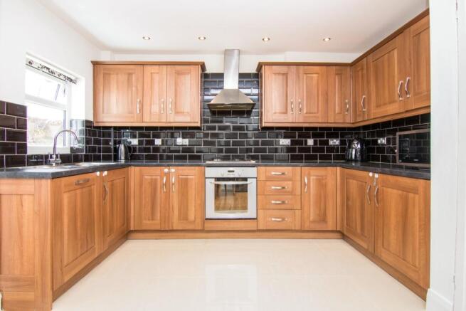 Open Plan Kitchen/Di