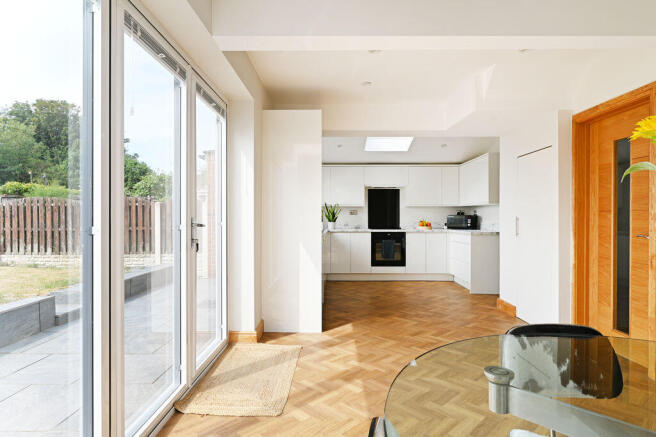 3 bed Semi-Detached for sale Image 11