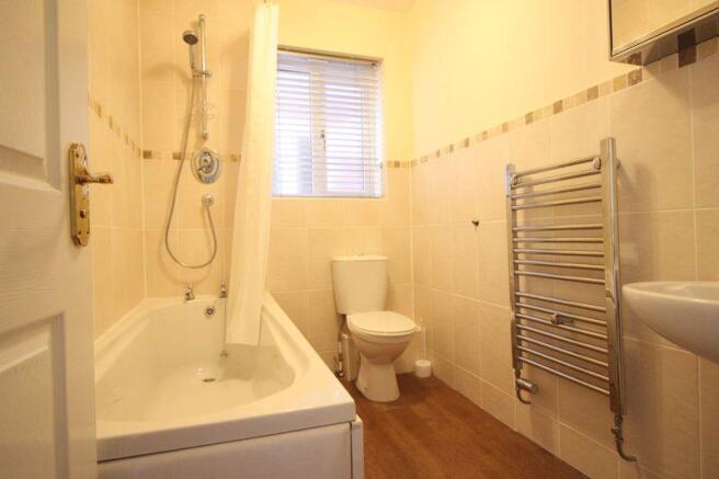 Family Bathroom 