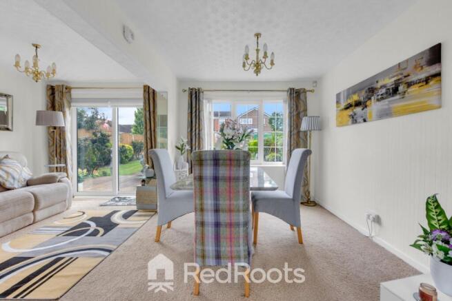 4 bed Detached for sale Image 4