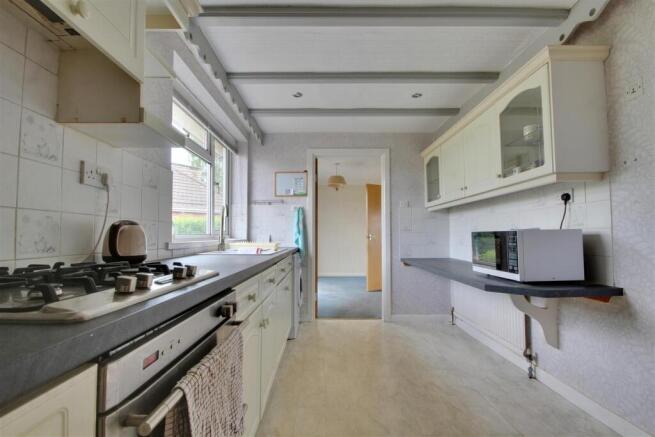 3 bed Detached Bungalow for sale Image 5