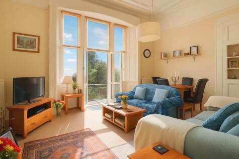 South Road, Hillside - Superb Ground Floor Garden Flat