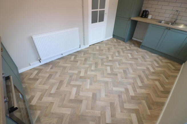 3 bed End of Terrace to rent Image 8