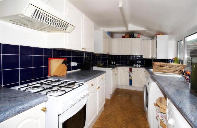 34010_Victoria Road.