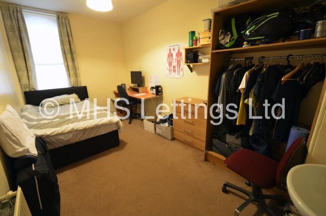 7 bed Terraced to rent Image 7