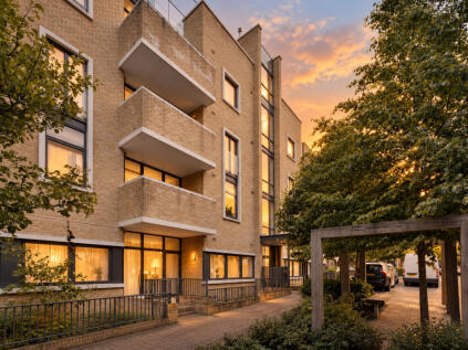 Frazer Nash Close, Isleworth, TW7